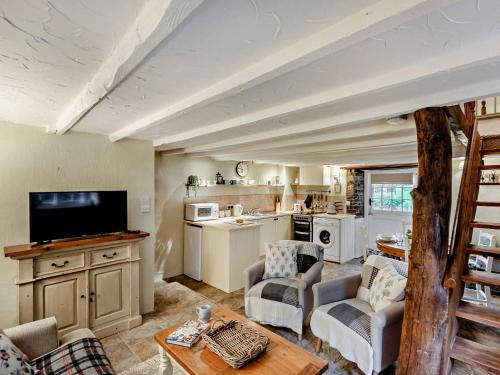 Kuchyň nebo kuchyňský kout v ubytování 2 Bed in Barnstaple 5mls N 93022