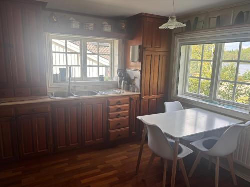 Una cocina o zona de cocina en Villa Waldsee