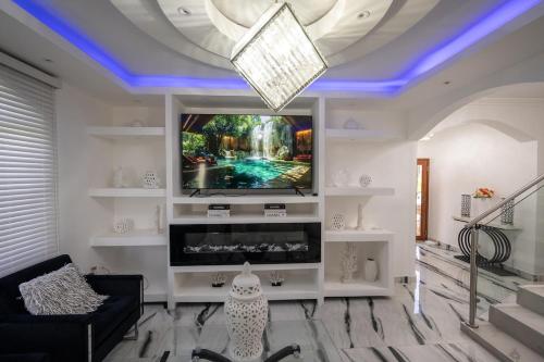 Island Dreams Villa