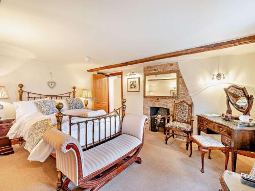 Ένα ή περισσότερα κρεβάτια σε δωμάτιο στο 6 Bed in Rye 93953