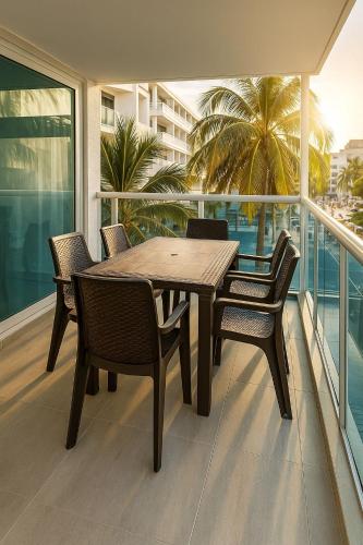 Πισίνα στο ή κοντά στο Coral APTS Al Frente de la playa
