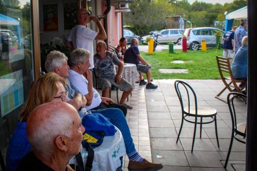 Επισκέπτες που μένουν στο Ecogarden camping with rooms