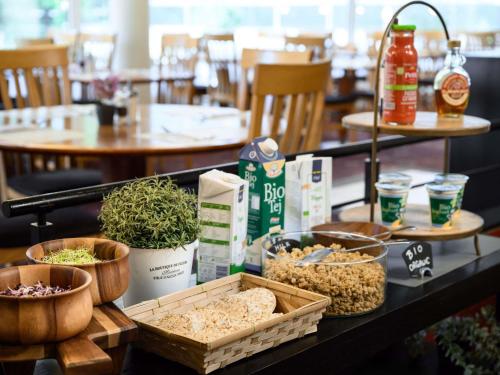 Jídlo v hotelu nebo okolí