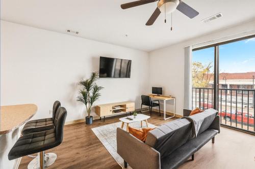 Gallery image of Bright Mid-Rise Studio King Comfort 2y5 in Birmingham