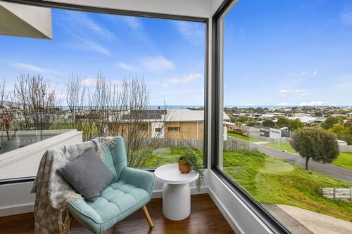 Sunrise Serenity - modern luxury