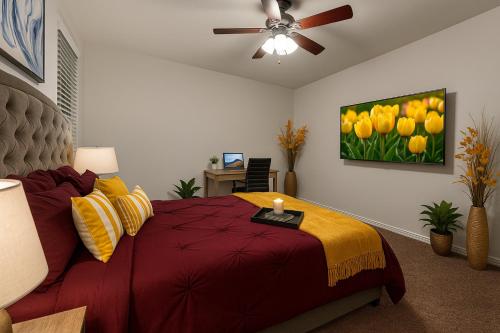 Ένα ή περισσότερα κρεβάτια σε δωμάτιο στο Homify360 - The Escape One Level Home Long Stay