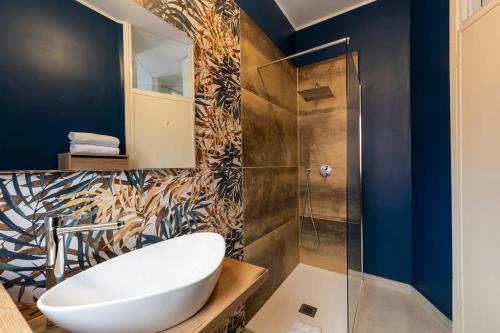 Puricelli 1 - Jungle Suite - B Home