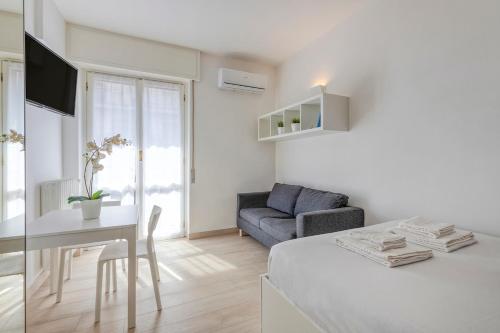 Puricelli 1 - Jungle Suite - B Home