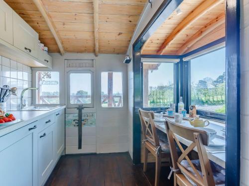 Dapur atau dapur kecil di 1 bed in Exeter 75423