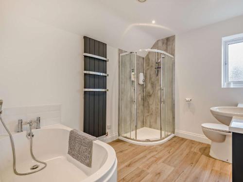 Ένα μπάνιο στο 3 bed in Ross-on-Wye 89313