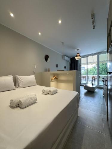 Olivia Tertseti apartment 2