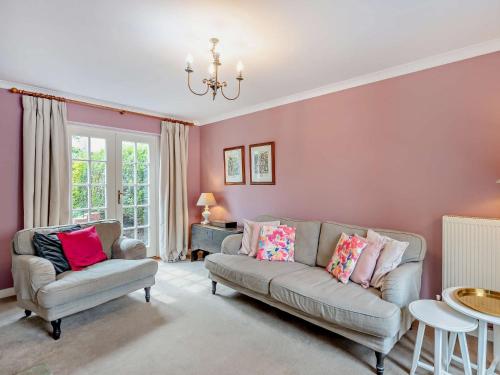 Χώρος καθιστικού στο 2 Bed in Dedham 42650