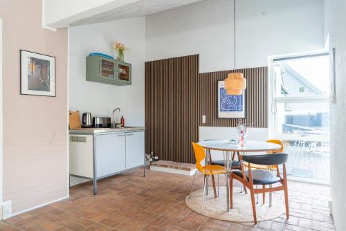 Dapur atau dapur kecil di Idyllic living near Svendborg