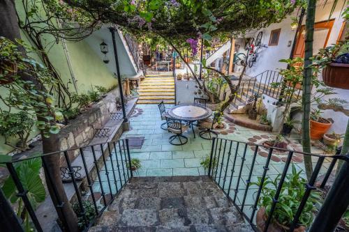 מרפסת או טרסה ב-Las Mariposas Hotel & Studios