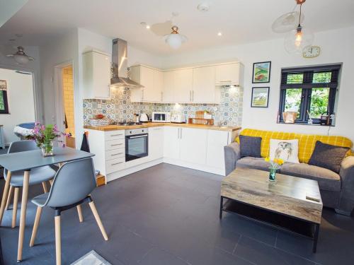 Η κουζίνα ή μικρή κουζίνα στο 1 bed property in Gilwern Brecon Beacons 75206