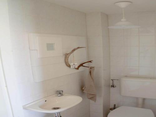 Ένα μπάνιο στο Holiday Home Breskens near the Coast