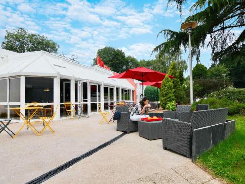 Κήπος έξω από το ibis Quimper
