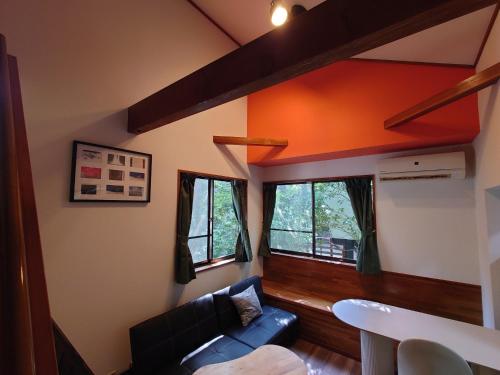 Coin salon dans l'établissement Atagawa Hutte - Vacation STAY 19932