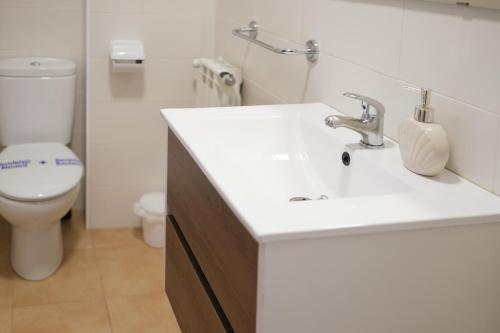 Bilik mandi di Casa rural MAZA especial grupos
