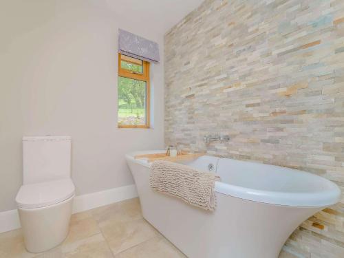 Ένα μπάνιο στο 2 Bed in Montgomery 83244