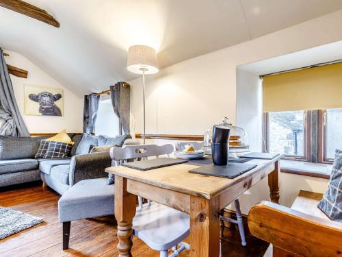 Χώρος καθιστικού στο 2 Bed in Hartington 54214
