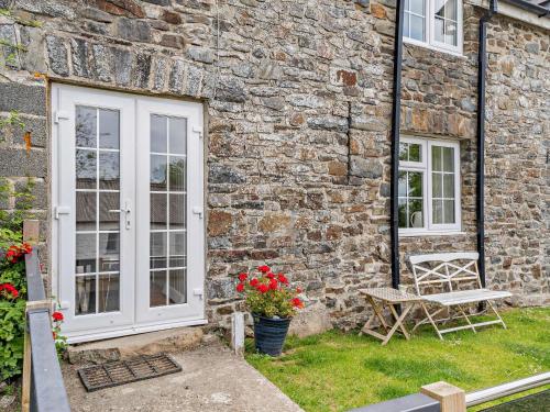 Κήπος έξω από το 3 Bed in Aberaeron 49854