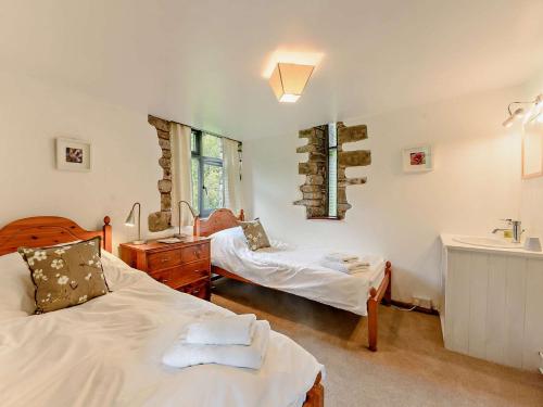 Katil atau katil-katil dalam bilik di 3 bed in Cilycwm BN093