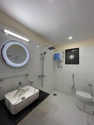 Koupelna v ubytování Spacious 3-bed Mountain Cottage Near PC Bhurban