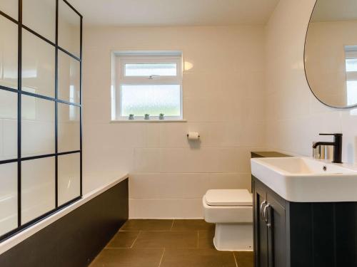 Vannituba majutusasutuses 3 Bed in Ilfracombe 89605