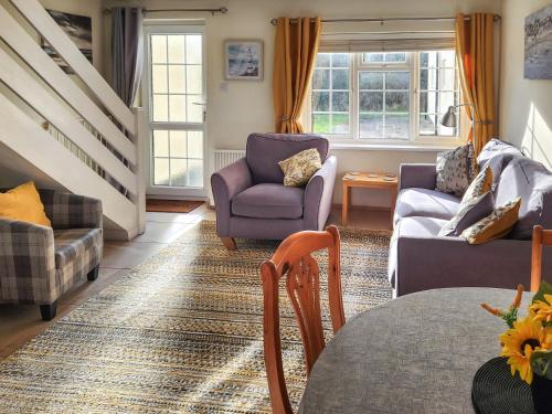 Χώρος καθιστικού στο 2 Bed in Bude 86920