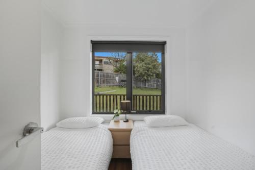 Katil atau katil-katil dalam bilik di Large House, Centrally Located With Amazing Views