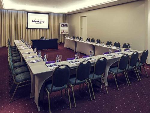 Mercure Joinville Prinzにあるビジネスエリアまたは会議室