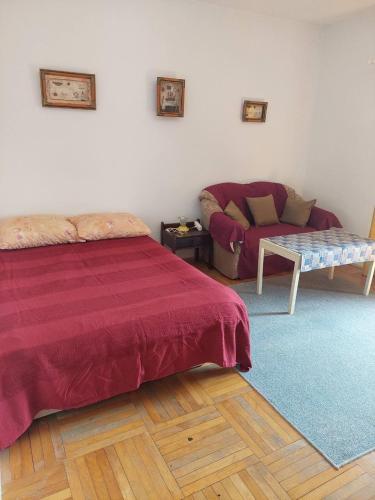 Apartments with parking space Novi Vinodolski - 5582