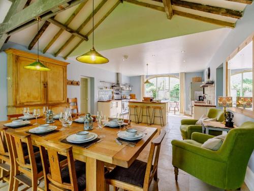 Φωτογραφία από το άλμπουμ του 6 Bed in Hexham 87253 σε Dalton