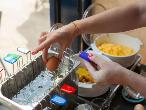 Φαγητό σε αυτό το ξενοδοχείο ή κάπου εκεί κοντά