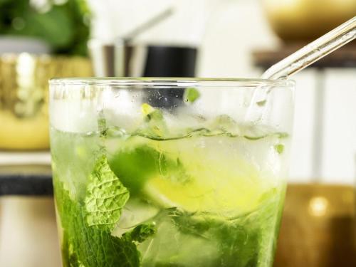 a glass of iced tea with cucumber and lime at ibis Aachen Marschiertor - Aix-la-Chapelle in Aachen
