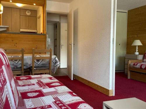 Les Menuires : Apt 4 pers, rénové, balcon, wifi, animaux ok - FR-1-574-73