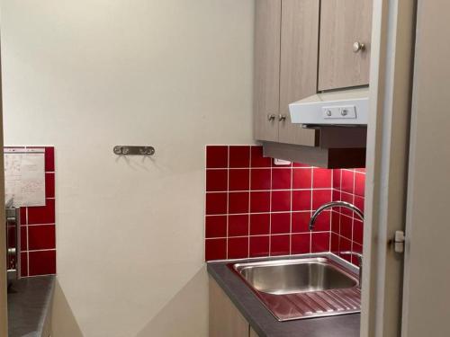 Les Menuires : Apt 4 pers, rénové, balcon, wifi, animaux ok - FR-1-574-73