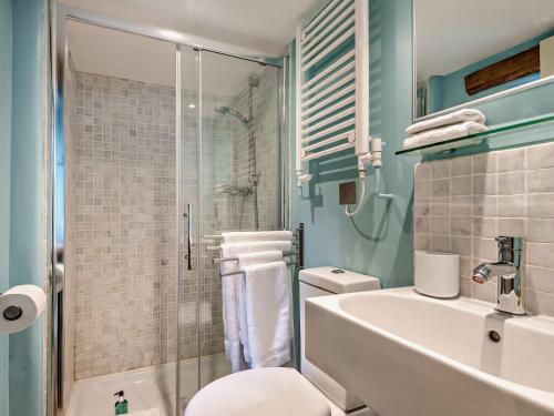 Ένα μπάνιο στο 2 Bed in Hay-on-wye 42881