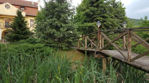 Κήπος έξω από το Cserhátvölgy Panzió