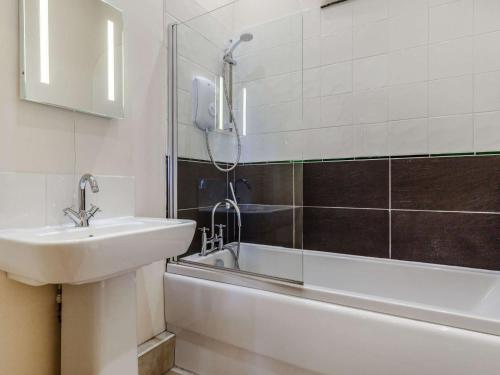 Bilik mandi di 2 Bed in Launceston 88859
