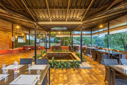 Ruang duduk di Sterling Kadumane Hills Sakleshpur