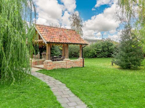 Κήπος έξω από το 5 Bed in Wisbech 90134