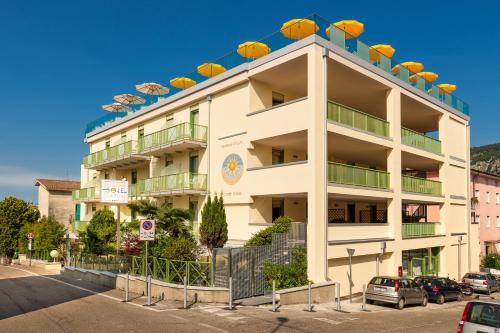 Gallery image of Sky Pool Hotel Sole Garda in Garda