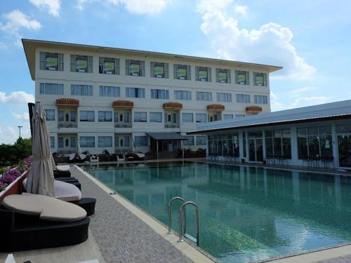 Kolam renang di atau dekat dengan New Siya Hotel