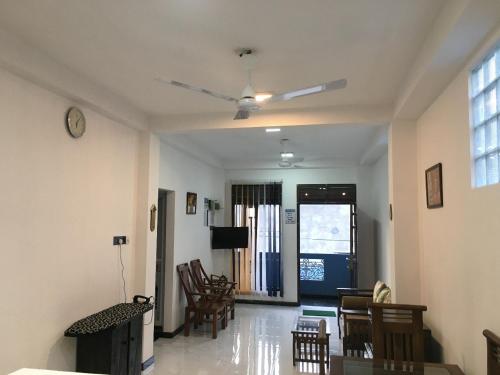 Φωτογραφία από το άλμπουμ του Fully Furnished House For Short Term Rent In Colombo στο Κολόμπο