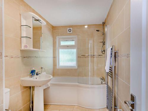 Ένα μπάνιο στο 3 Bed in Okehampton 95636