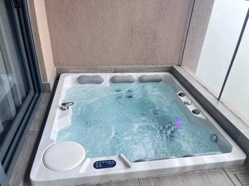 Φωτογραφία από το άλμπουμ του Luxury 3BR Genting Suite Private Jacuzzi Skyway Access 6pax σε Genting Highlands