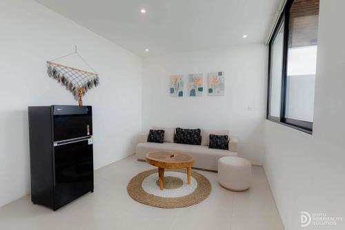 Ruang duduk di Kamaimo Villa