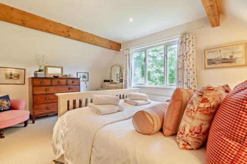 Postel nebo postele na pokoji v ubytování Church Farmhouse Annexe